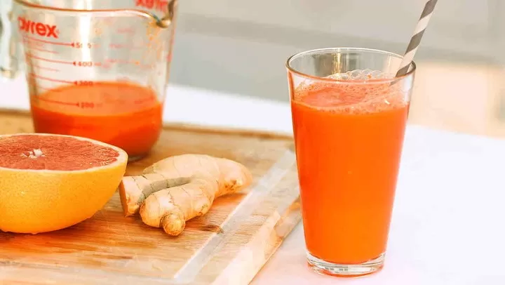 Carrot-Ginger Juice: Health Benefits and Precautions
