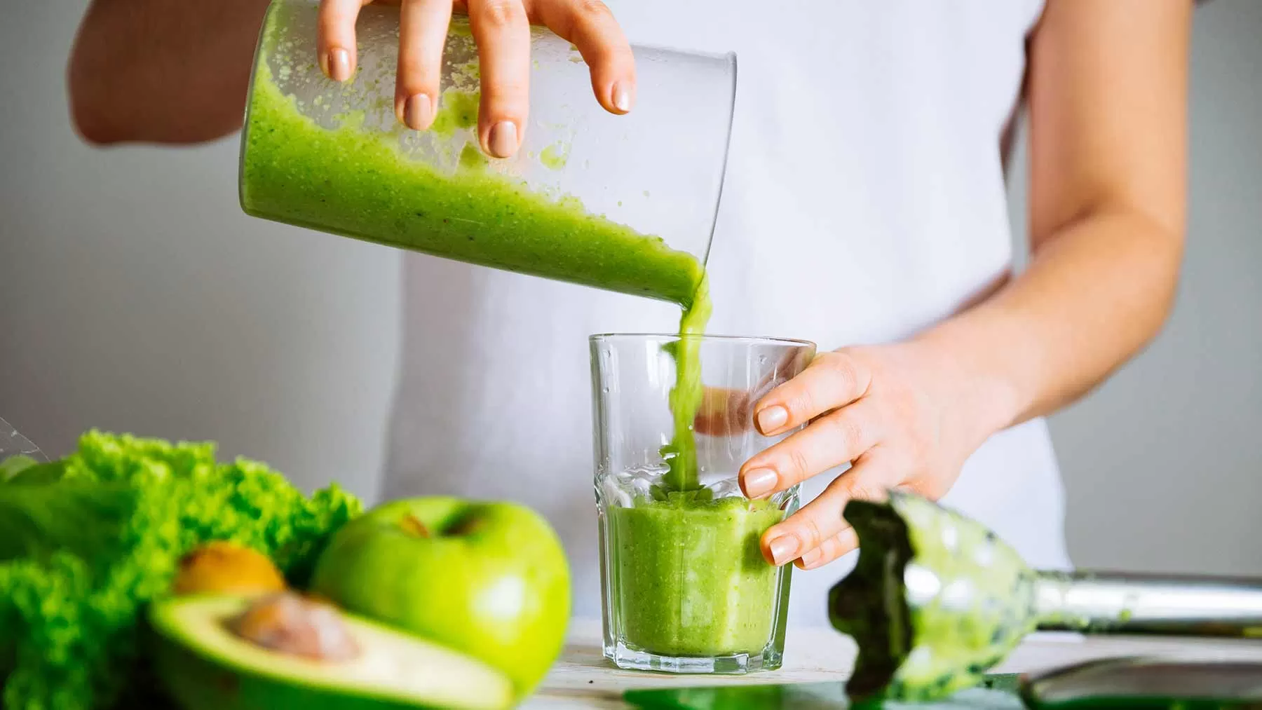Juice Cleanses: Benefits, Risks, and Effective Alternatives  