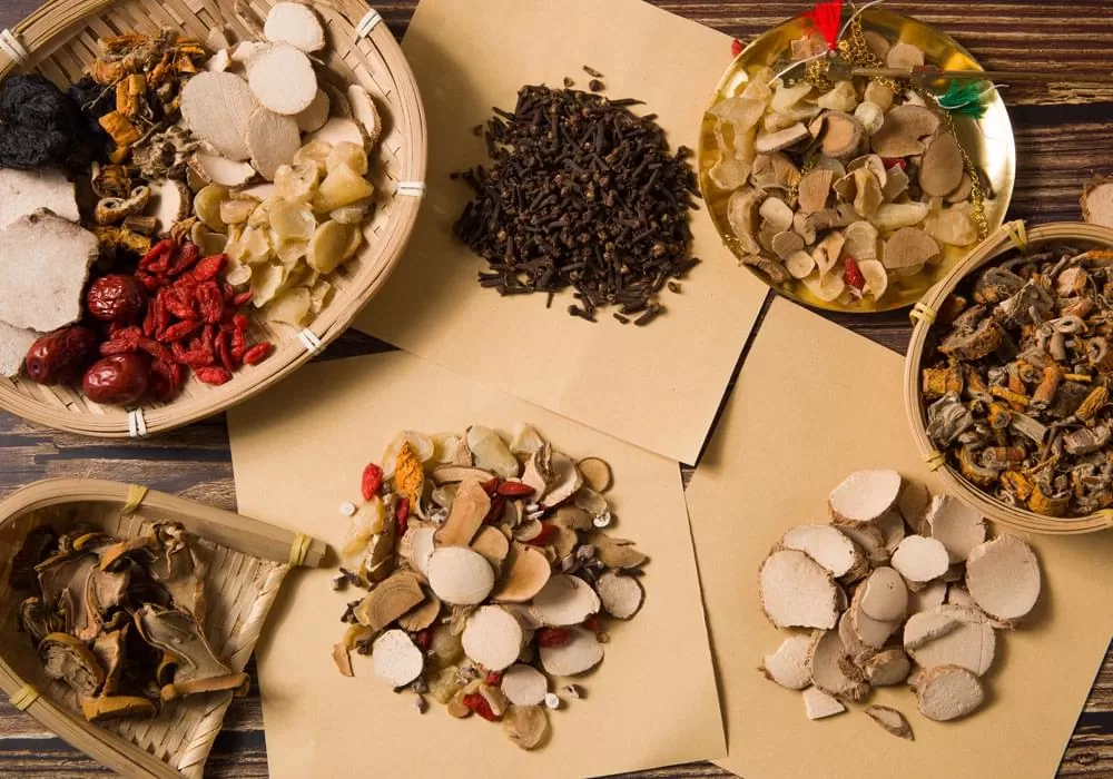 Traditional Chinese Medicine Links Body Odor to Internal Health, Offers Natural Solutions