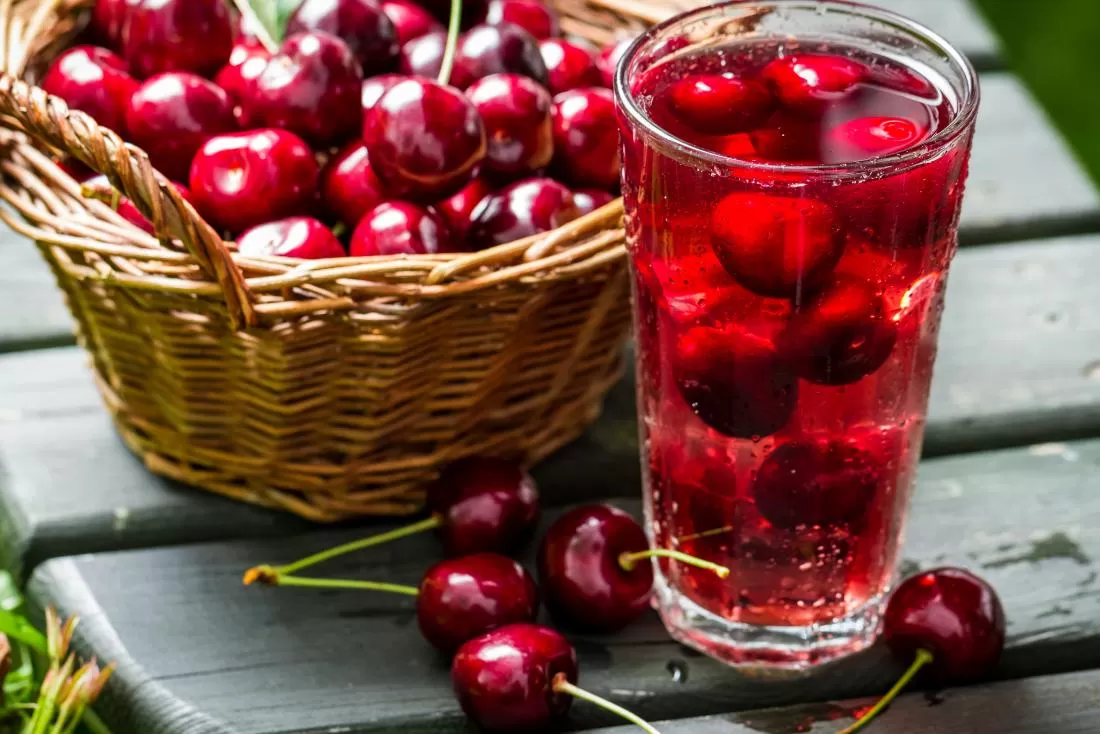 Tart Cherry Juice: Usage and Health Advantages