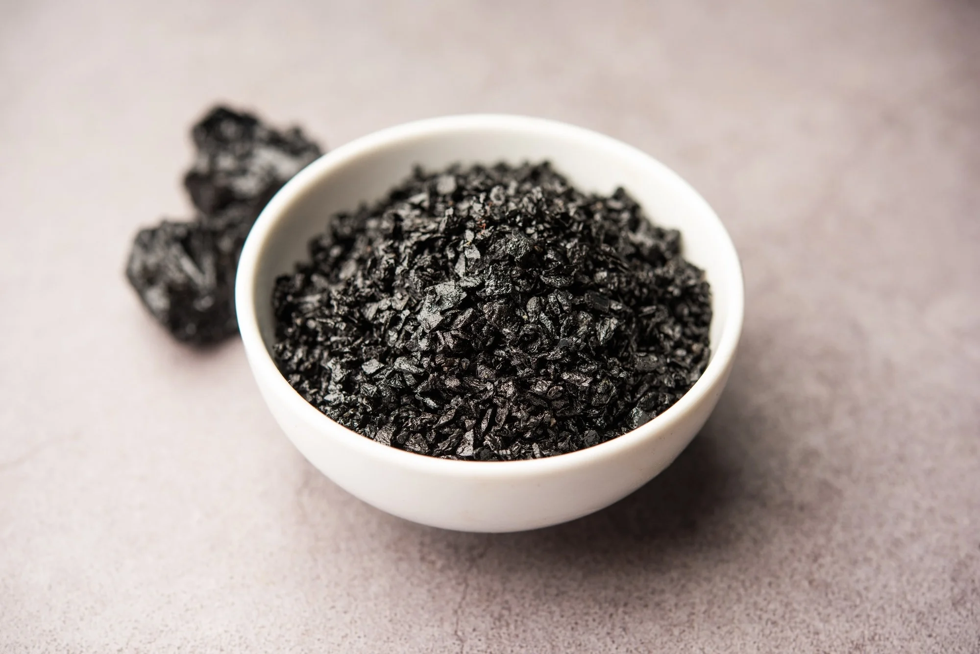 Shilajit: Understanding Its Potential Risks and Side Effects